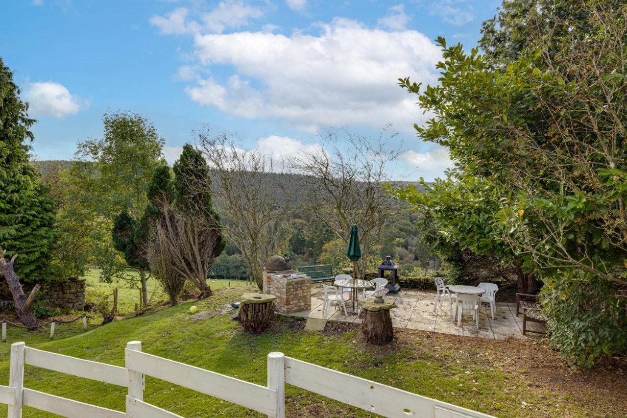 Family Country Cottage With A Private Valley View Scarborough Exteriér fotografie